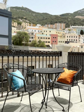 Master Penthouse Double Room Ensuite with Private Terrace - Grand Central House